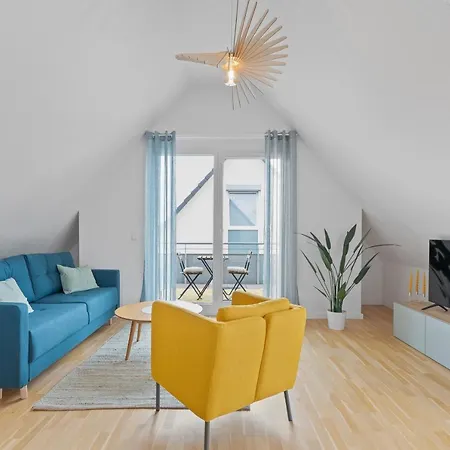 Design-apartment - Kueche - Balkon - Tiefgarage Apartmán