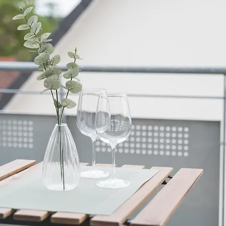 Design-apartment - Kueche - Balkon - Tiefgarage アパート *